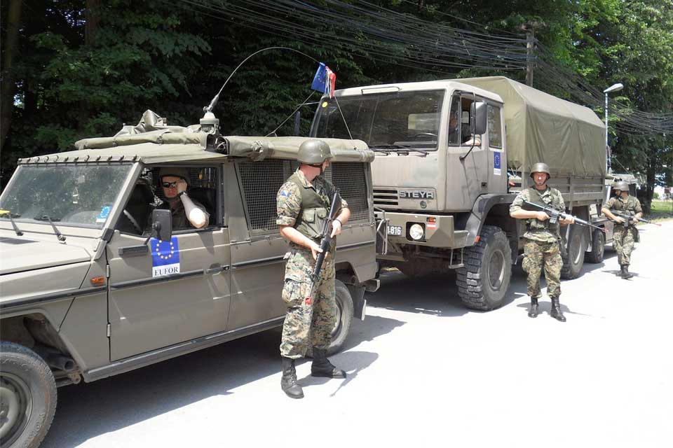 Crowd control training in Tuzla