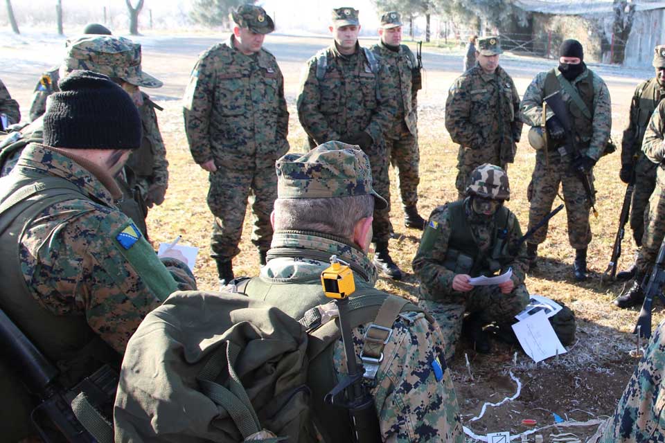 Issue of order for the Armed Forces BiH Recce platoon by the platoon commander